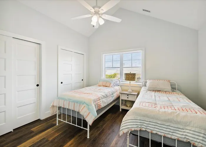 Coastal Comfort 203 *